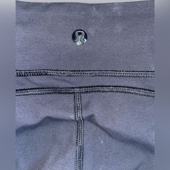Lululemon Cool to Street Crop With Mesh Panels - Great Condition Sz 2 - Picture 7 of 8
